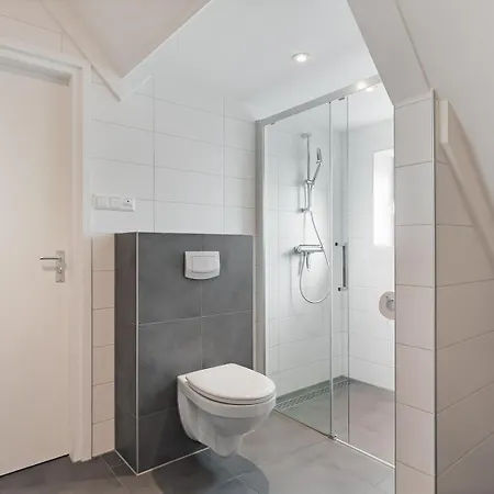 Oude Nieuwlandseweg 33 - Ouddorp - Villa Mastlo Met 2 Jacuzzi'S - Not For Companies
