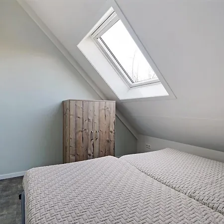 Oude Nieuwlandseweg 33 - Ouddorp - Villa Mastlo Met 2 Jacuzzi'S - Not For Companies Ouddorp