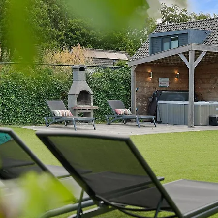 Holiday home Oude Nieuwlandseweg 33 - Ouddorp - Villa Mastlo Met 2 Jacuzzi'S - Not For Companies